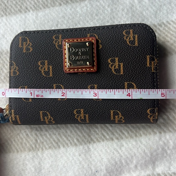The Dooney & Bourke Greta Large Zip Around Credit Card Case - Picture 12 of 14